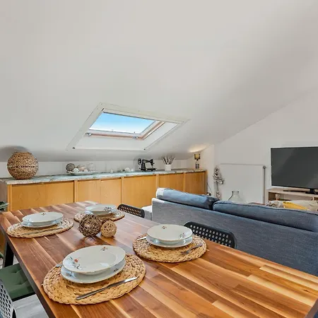 A 5' Dei Marmi - Parcheggio Privato - Wifi - Ac Apartamento Cinquale